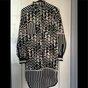 Vintage black and white shirtdress